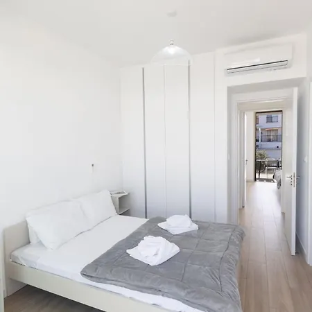 Villa Protaras Azure Azv15